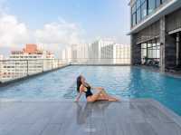 โรงแรมหรูวิวทะเลใจกลางพัทยาเหนือ สระสวยปัง 