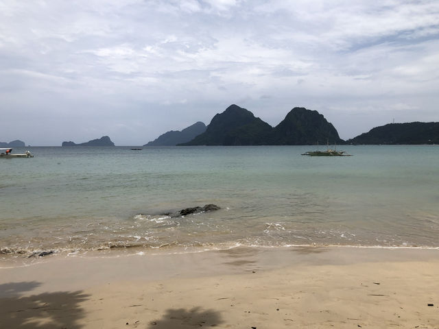 Las Cabañas Beach｜愛妮島最迷人的日落海灘，椰林、海風與金色餘暉的完美交織 