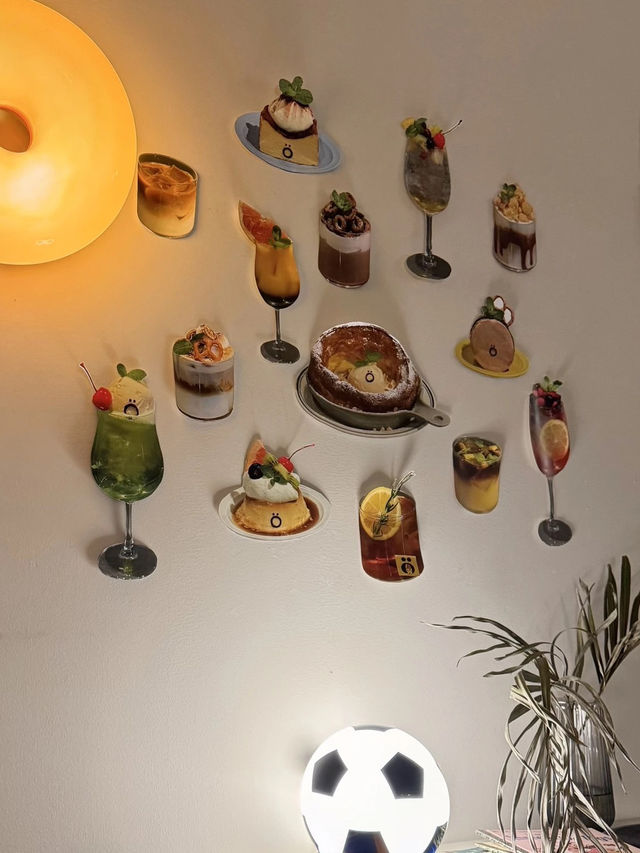 福岡おすすめ！お顔ケーキが可愛い夜カフェ