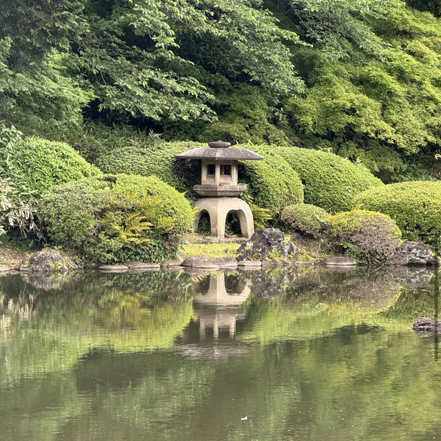 新宿御苑 (Shinjuku Gyoen National Garden)