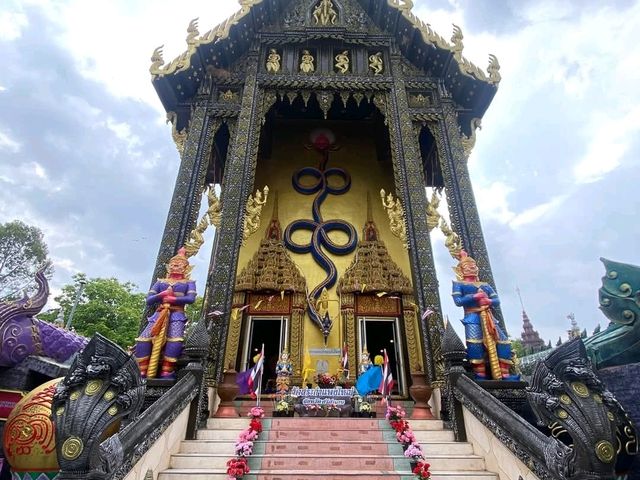 วัดที้ห้ามพลาดศรีสะเกษ