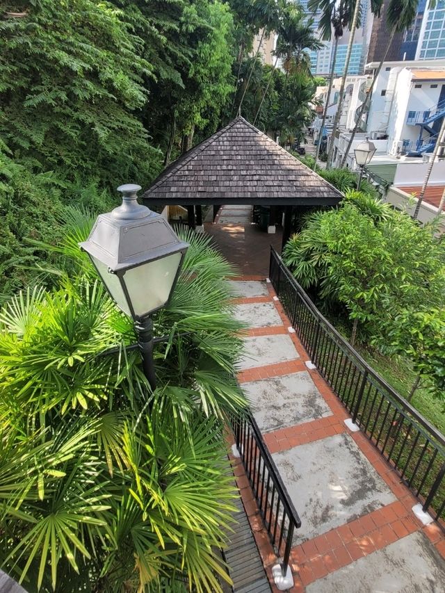 Skyscraper and Greenery views in Ann Siang Hill Park