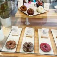 포틀랜드 대표 도넛 가게, Blue Star Donuts- PDX Airport