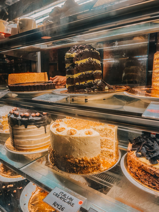 Slice of Heaven: Indulging in Penang’s Most Famous Cakes at ChinaHouse