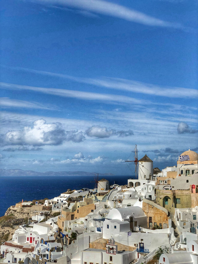 Drenched in Blue – Driving Across Dreamy Santorini
