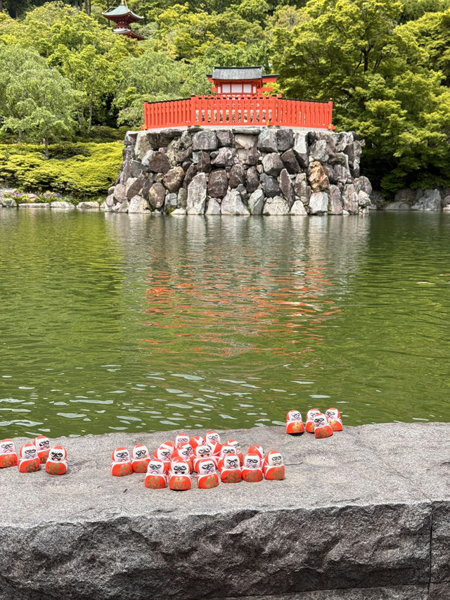 終於來到我夢寐以求的勝尾寺