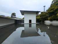 金澤 | 鈴木大拙館，位於市區內的深沉寂靜。