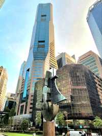 Art lovers, Go explore Raffles Place