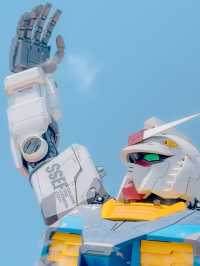 【大阪・万博】ミャクミャクを見守るガンダム様💙❤️