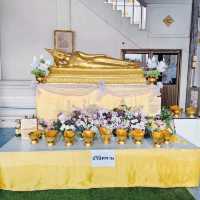 พระพุทธโปร่งฟ้า เจดีย์วัดดอนเมืองพระอารามหลวง