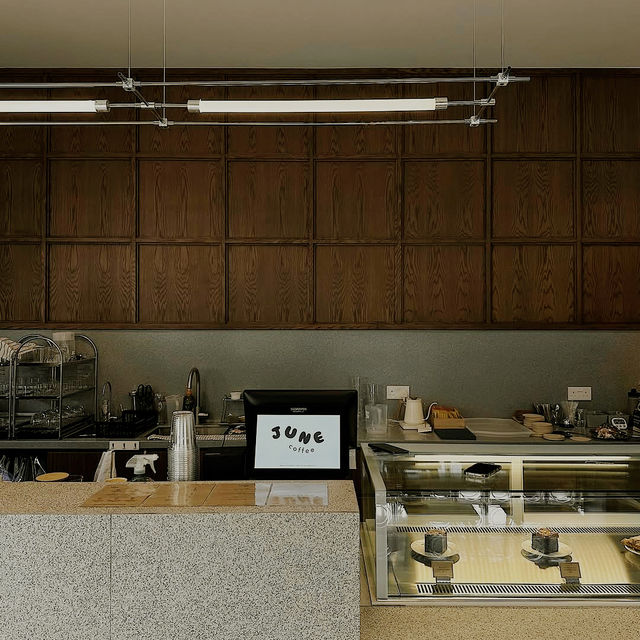 A Chic Retreat for Coffee and Brunch Lovers