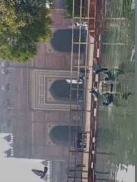 The monuments in Delhi is so historical and architectural. 