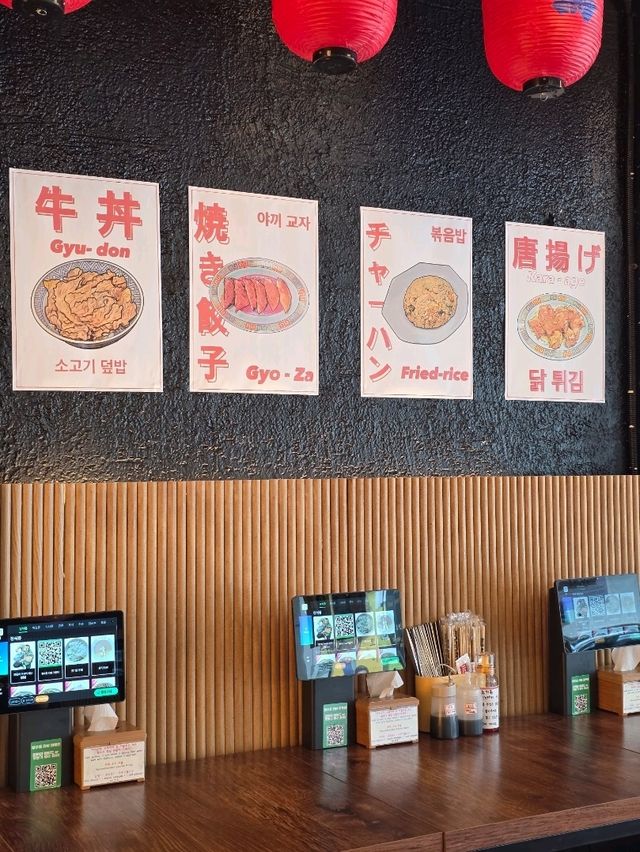 볶음밥이 놀라울 정도로 맛있어요!