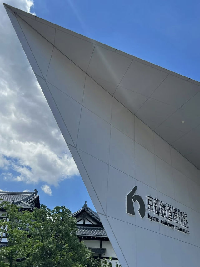 A Cultural & Technological Wonder – My Visit to the Kyoto Railway Museum