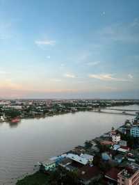 Staycation ที่ Riverine Place Hotel & Residence