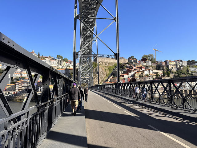【ドン・ルイス1世橋（Ponte de Dom Luís I）｜ポルトを象徴する二重デッキの鋼鉄アーチ橋】
