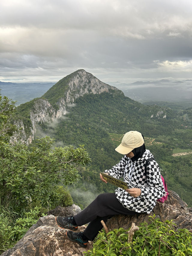 Gunung Baling Hike