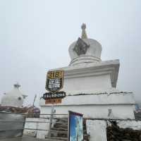  🌨 Zheduo Mountain — First Gateway to Tibet, Last Stop in Sichuan