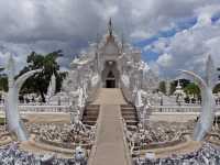 ✨ White Wonder in Chiang Rai — Wat Rong Khun