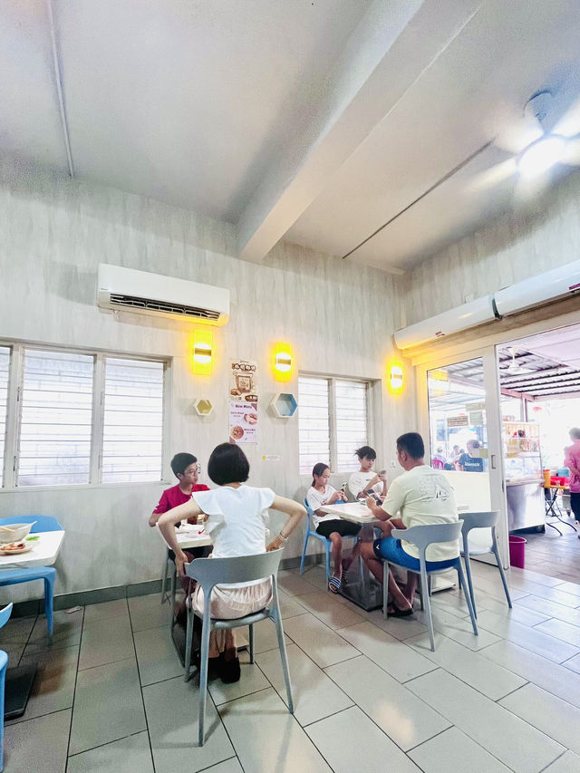 QYang Restaurant – Authentic Local Kopitiam with Must-Try Chicken Rice