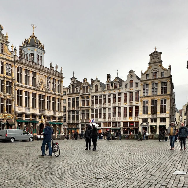 Grote Markt at Golden Hour: Brussels’ Living Postcard Comes Alive
