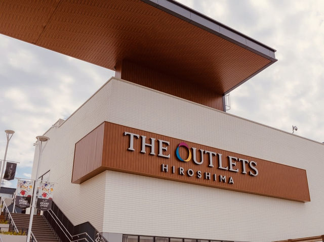 Solo Shopper's Guide to Hiroshima Outlets: Retail Therapy with a Scenic Twist** 🛍️🌊