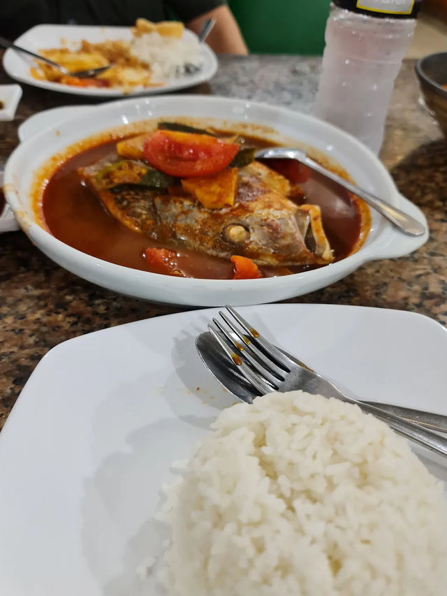 Batam’s Fish Soup Spot: Yong Kee Reigns