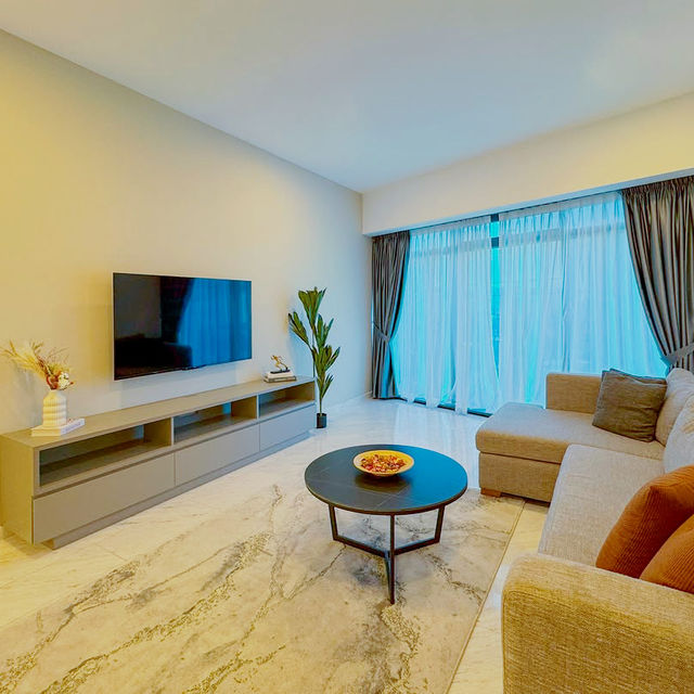 Harbour Views and Refined Horizons