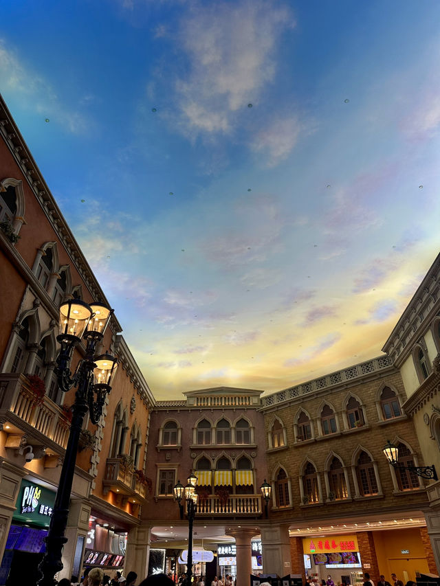 East Meets West: An Unforgettable 4-Day Journey Through Hong Kong and Macau