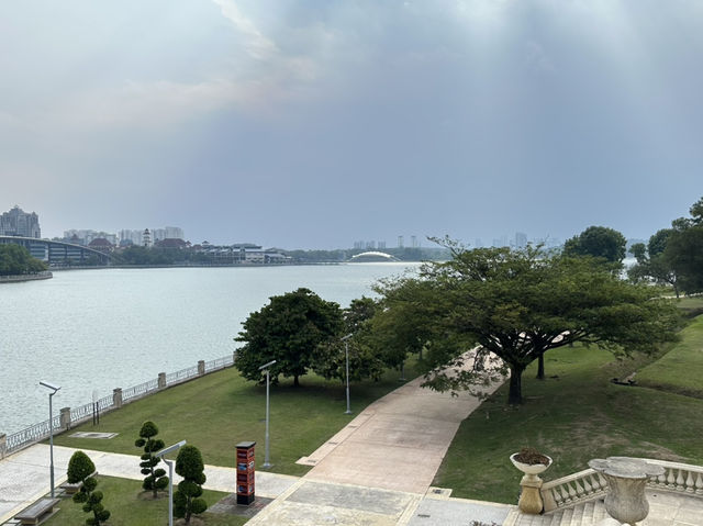 Putrajaya’s Crown Jewel: Seri Gemilang Bridge