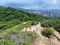 A Quick Urban Escape to Qili’an Mountain
