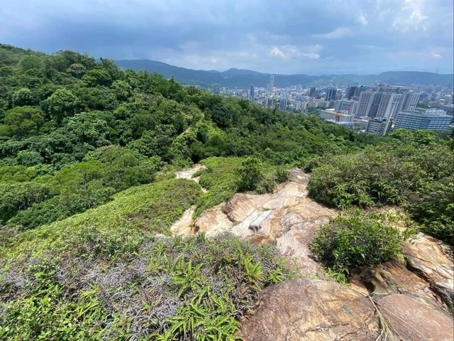 A Quick Urban Escape to Qili’an Mountain