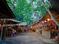 ตักบาตรที่ตลาดโอ๊ะป่อย