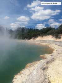 📍紐西蘭北島。Wai-O-Tapu Thermal Wonderland｜大地深處的呼吸
