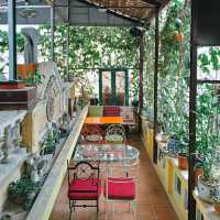 คาเฟ่แอนบาร์ในเมืองฮานอย  Nola Cafe & Bar