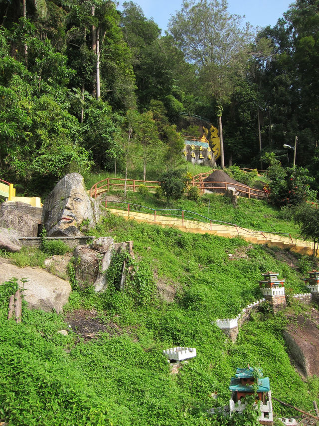 Exploring Fu Lin Kong Temple: Pangkor Island’s Hidden Cultural Wonderland 