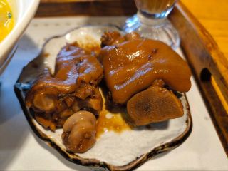 万三捞卤 周庄的猪脚