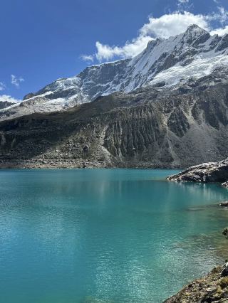 Laguna Rocotuyoc – A Hidden Andean Treasure near Huaraz