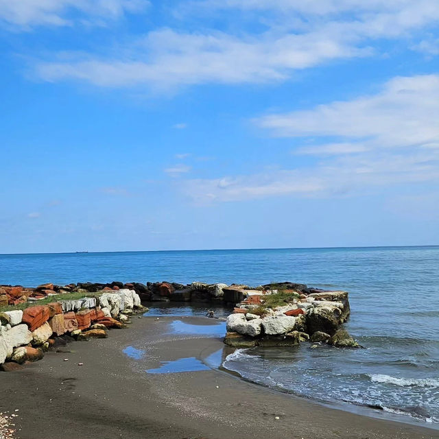 Seaside Solitude: My Solo Escape to Ünye
