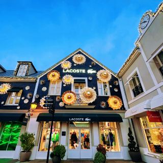 Parisian Outlet Paradise: A Day at La Vallée Village