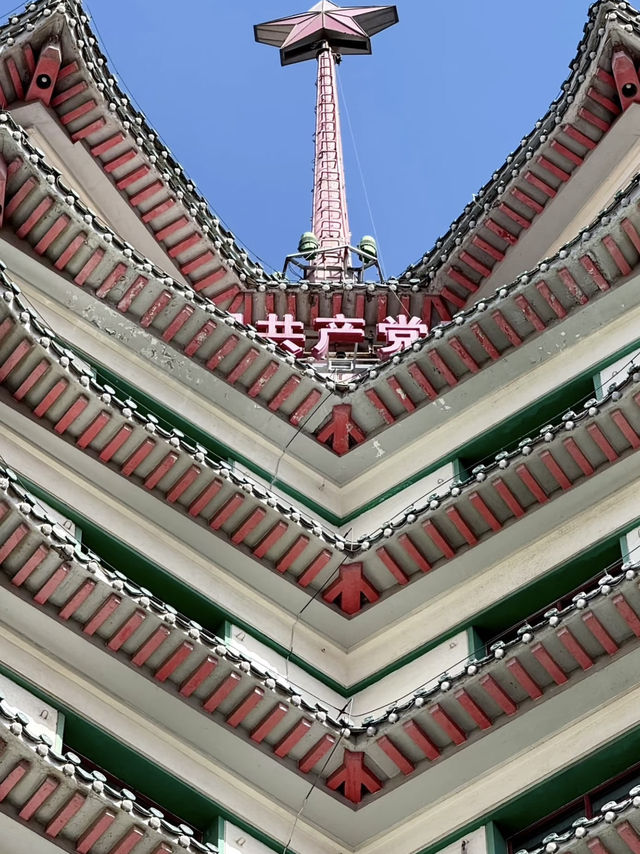 🗼 Erqi Memorial Tower — Symbol of Zhengzhou