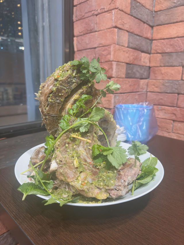必食火山排骨巨型登場