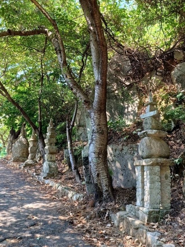 🚶 구절산 폭포암, 걷기 좋은 돌탑 산책길