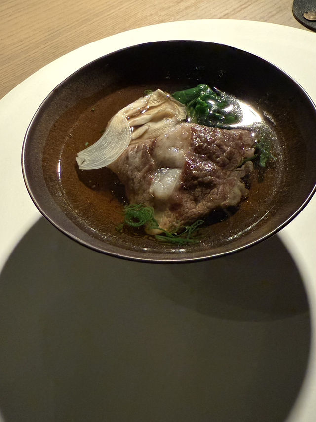 香港米芝蓮餐廳全新菜單試食🍽｜細味黑松露扇貝麵＋經典查多巴吉牛腩湯