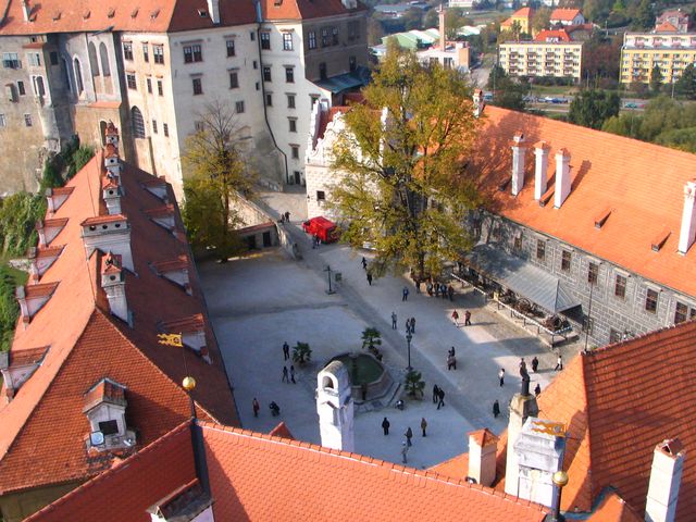 Enchanting Renaissance Charms in Cesky Krumlov 🏰🌸✨  