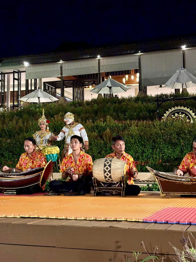Dinner Buffet-The Ritz-Carlton, Koh Samui