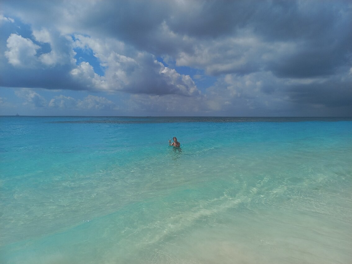Divi Beach - Tranquil water!