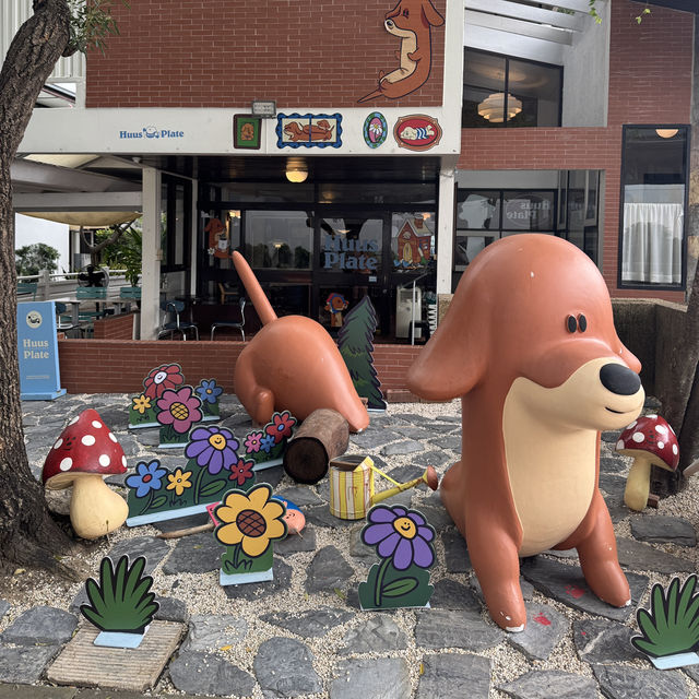 曼谷室內臘腸狗咖啡廳打卡必去🐶