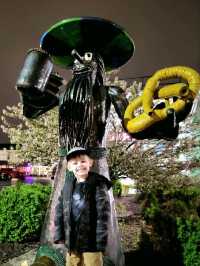Enjoy colorful art, eclectic music and great hand tossed pizza at Mellow Mushroom
