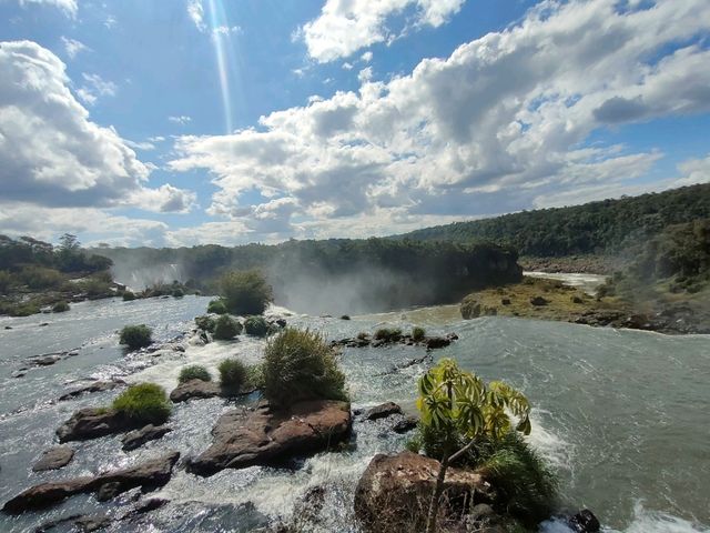日帰りでブラジル🇧🇷Foz do Iguaçuからアルゼンチンのイグアスの滝を訪れる方法！
